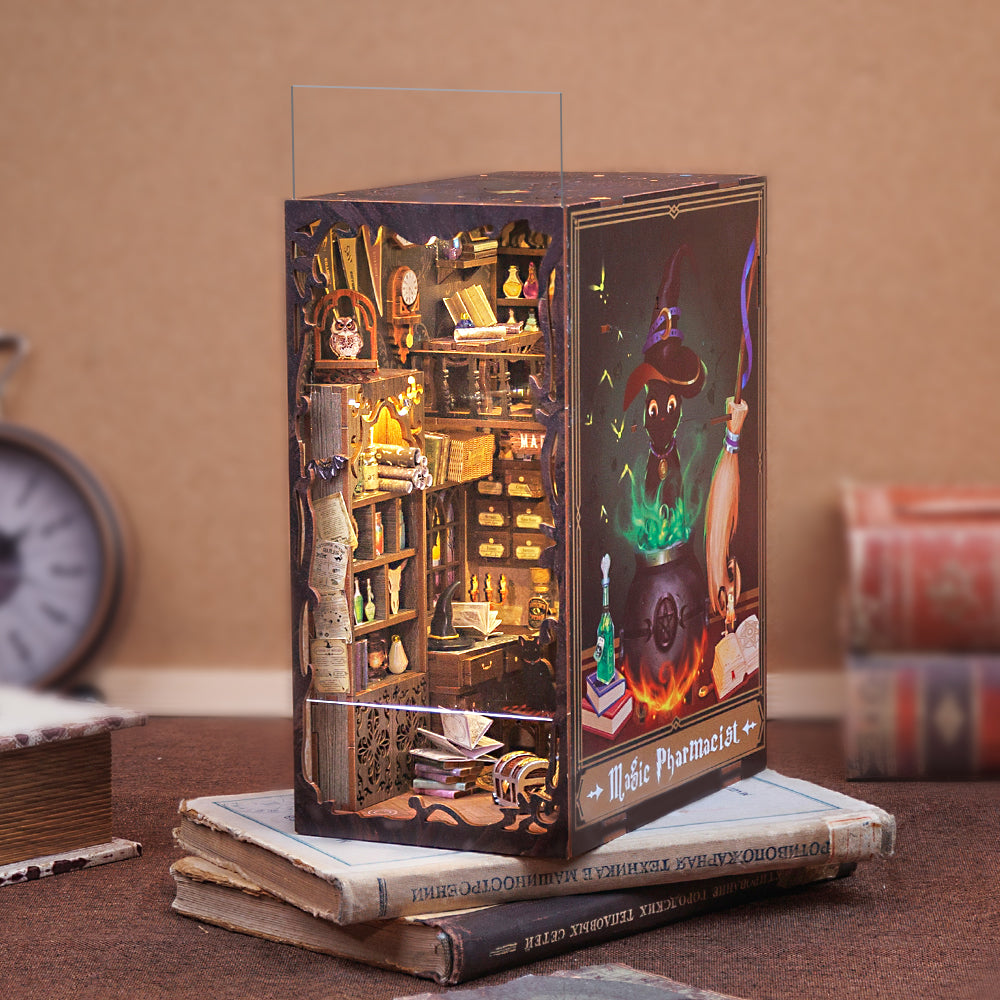 Cutebee Magic Pharmacist DIY Book Nook Kit – Miniature Dollhouse Shelf Insert