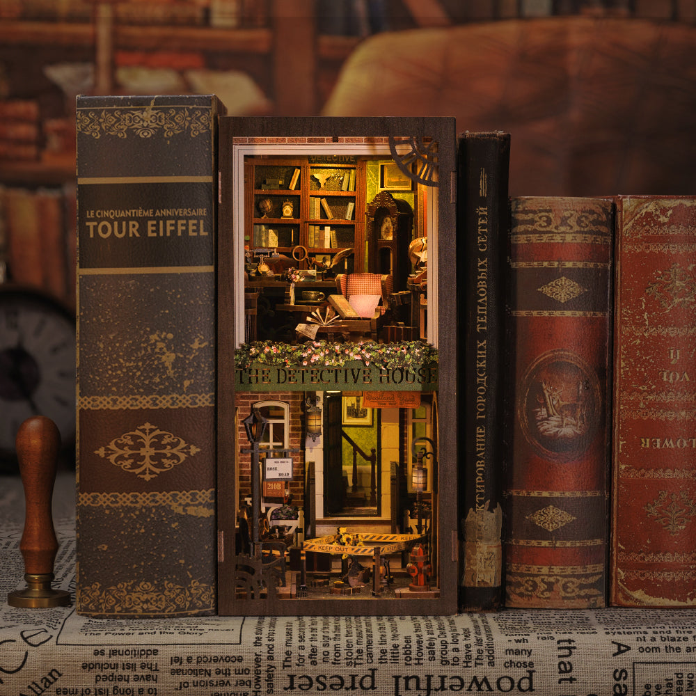 Cutebee Rose Detective Agency DIY Book Nook Kit – Miniature Dollhouse