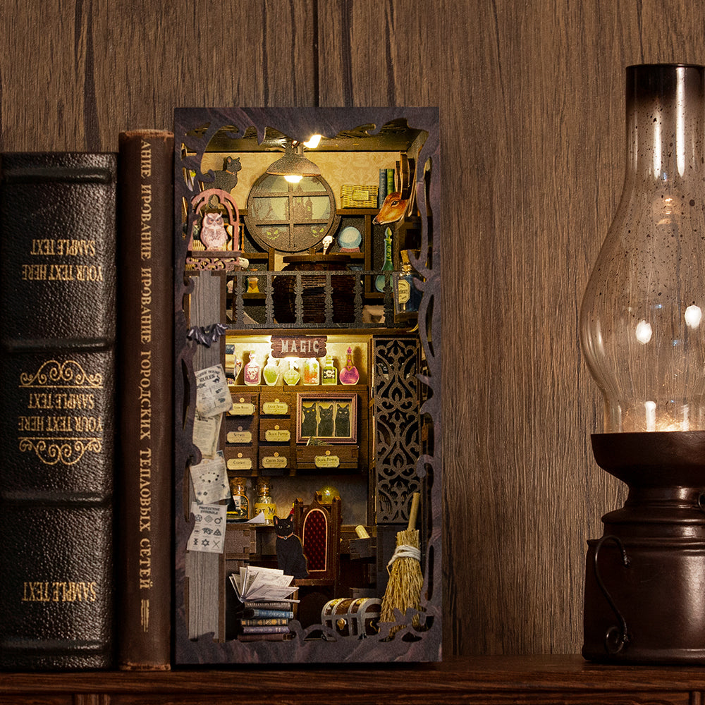 Cutebee Magic Pharmacist DIY Book Nook Kit – Miniature Dollhouse Shelf Insert