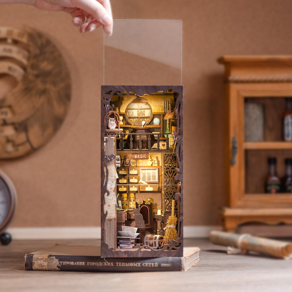 Cutebee Magic Pharmacist DIY Book Nook Kit – Miniature Dollhouse Shelf Insert