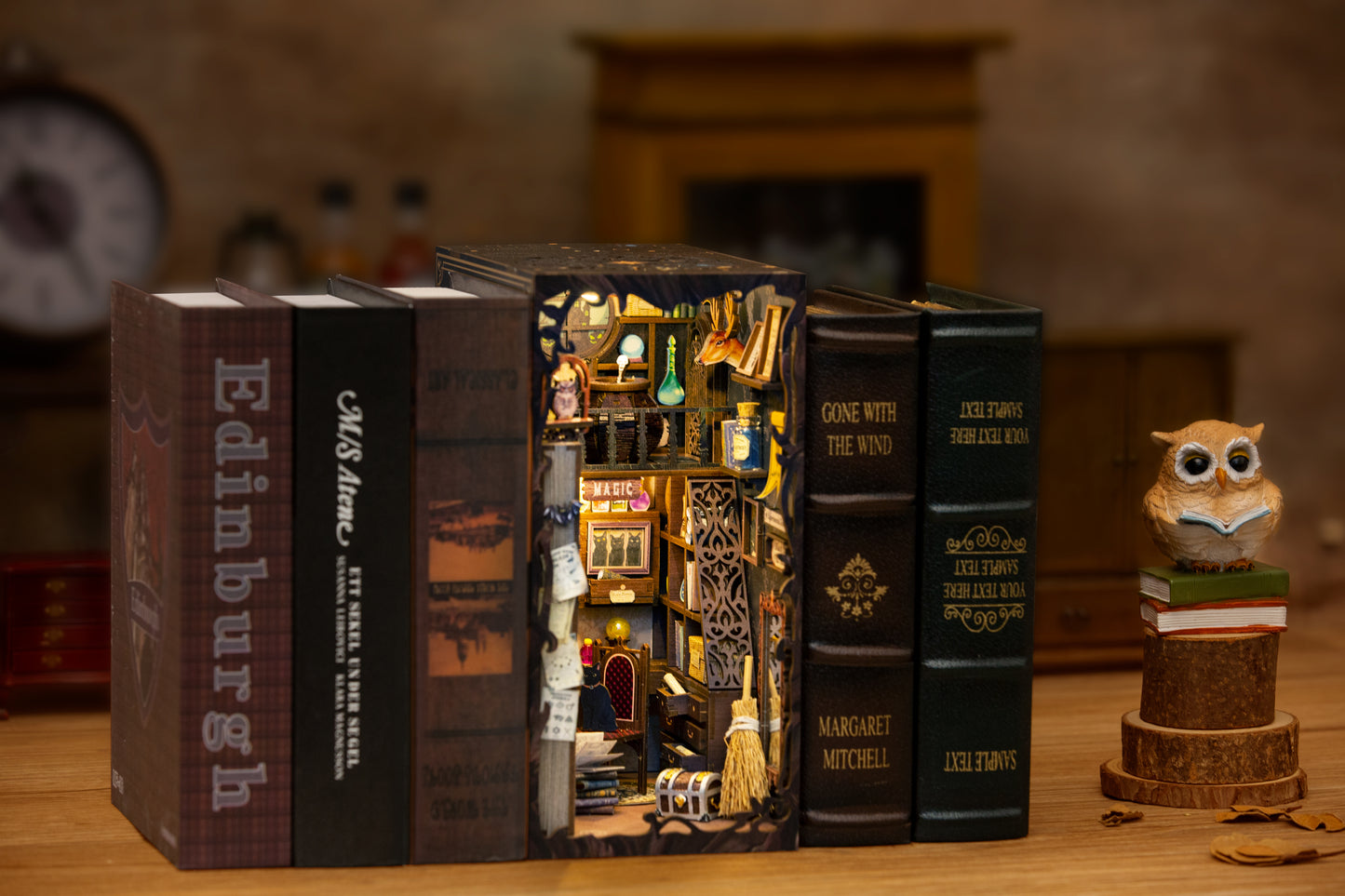Cutebee Magic Pharmacist DIY Book Nook Kit – Miniature Dollhouse Shelf Insert