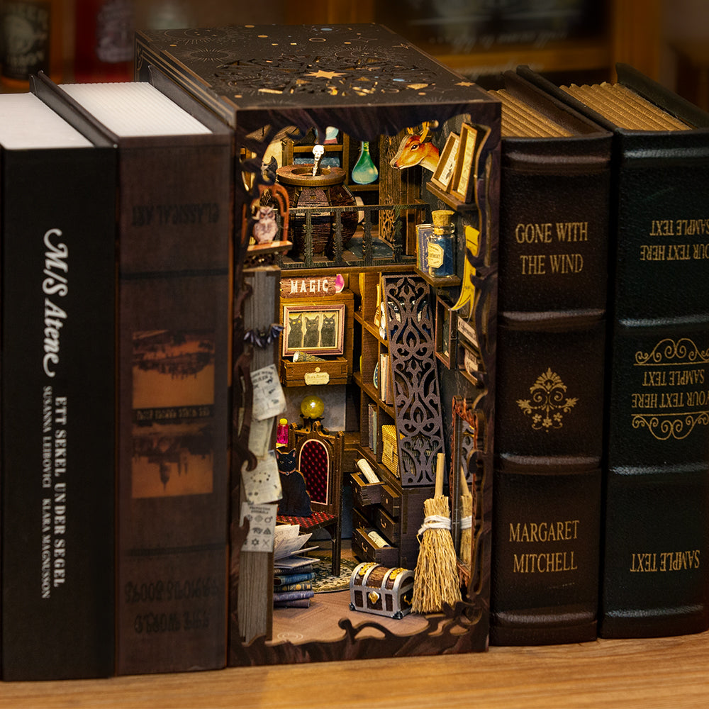 Cutebee Magic Pharmacist DIY Book Nook Kit – Miniature Dollhouse Shelf Insert